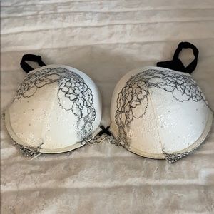 Victoria’s Secret bra 36DDD DREAM ANGELS